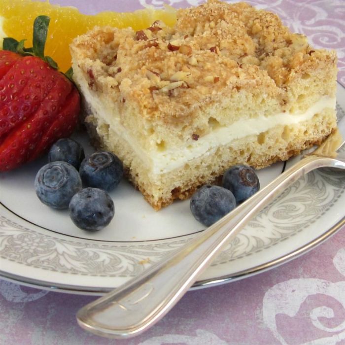 Polish cream cheese coffee cake