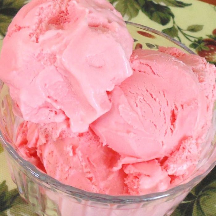 Cinnamon red hot ice cream