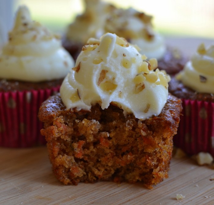 Carrot cupcakes with white chocolate cream cheese icing