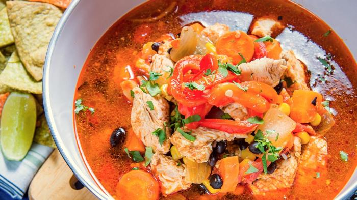 Tex mex turkey soup