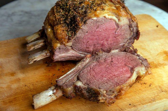 Easy standing rib roast