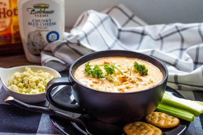 Slow cooker buffalo chicken wing soup