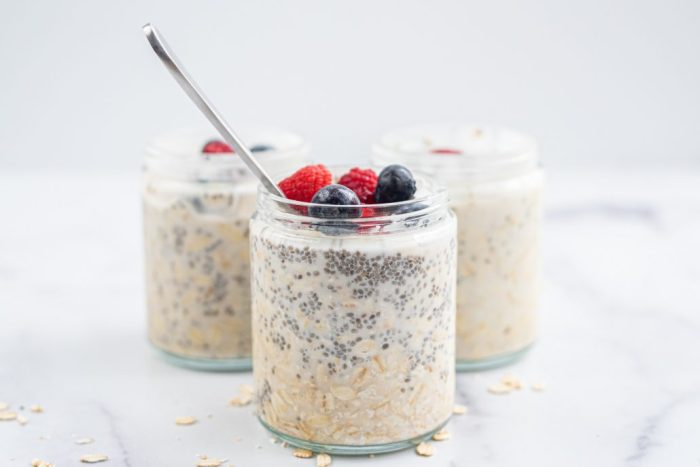 Vegan overnight oats with chia seeds and fruit