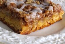 Cinnamon roll apple crisp