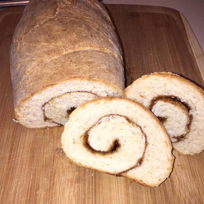 Kalacs hungarian cinnamon swirl bread