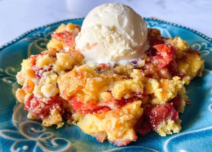 Caramel apple dump cake