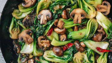 Chinese style baby bok choy with mushroom sauce