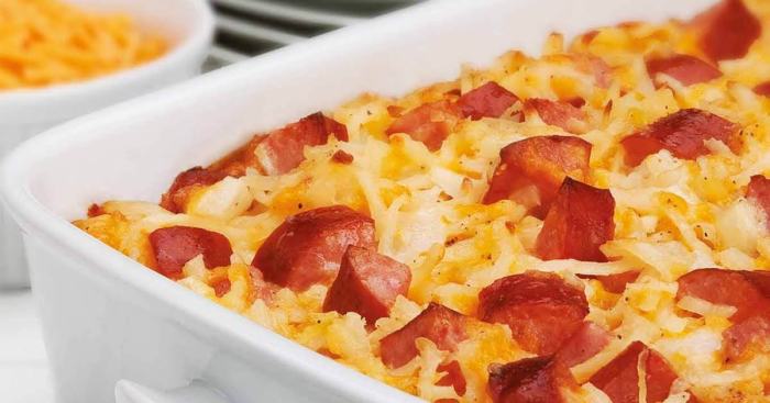 Cheesy potatoes with smoked sausage