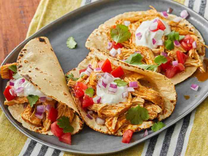 Pulled slow cooker shredded bbq breast jacked Fiesta slow cooker shredded chicken tacos