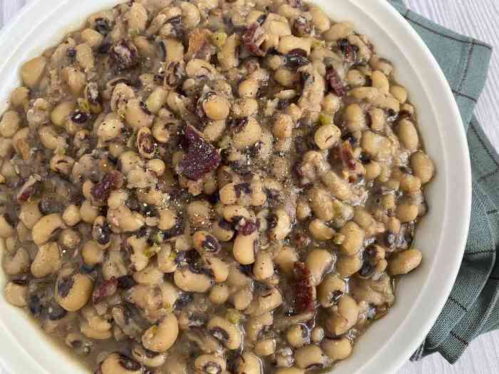 Black eyed peas with bacon