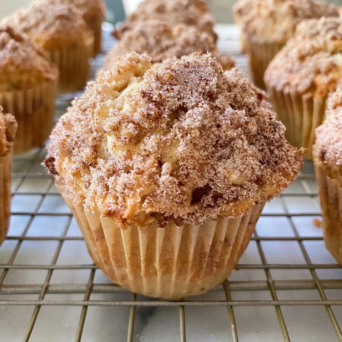 Easy apple cinnamon muffins