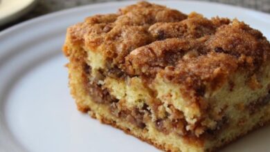 Pecan sour cream coffee cake