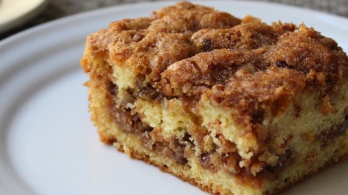 Pecan sour cream coffee cake