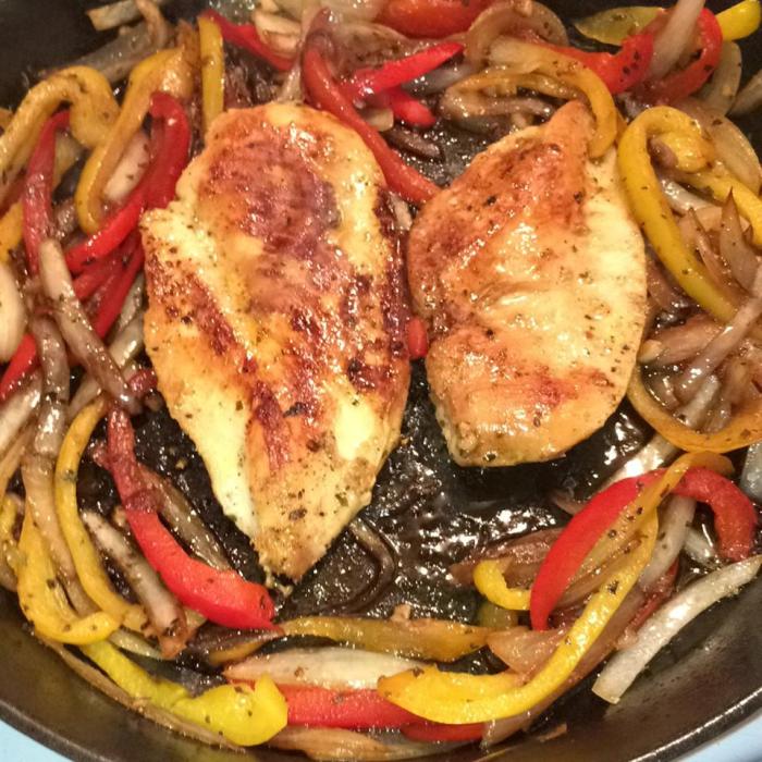 Chicken and peppers with balsamic vinegar