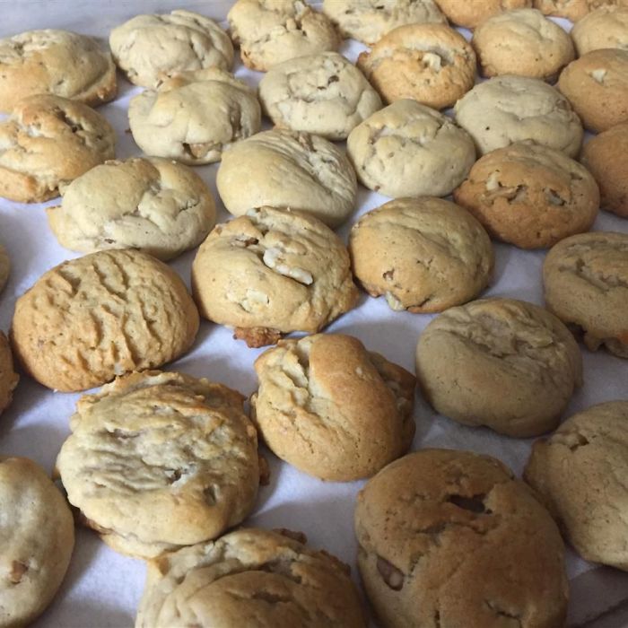 Soft chewy rosh hashanah honey walnut cookies