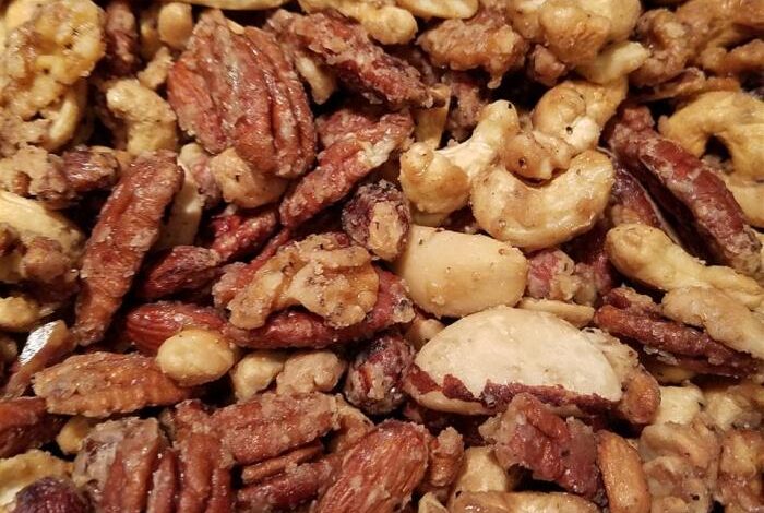 Sweet salty spicy party nuts