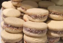 Gluten free sandwich cookies with dulce de leche alfajores