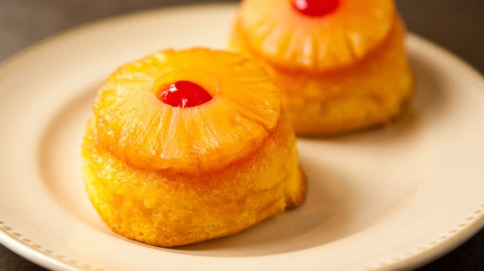 Pineapple upside down cupcakes