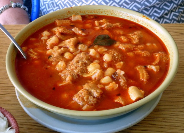 Menudo rojo red menudo