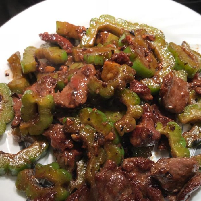 Bitter melon and black bean sauce beef