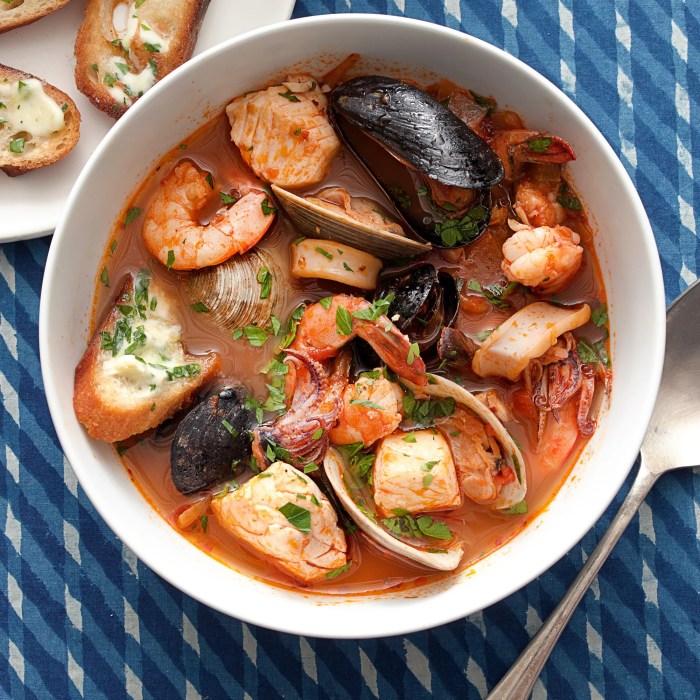 Sopa de mariscos seafood soup