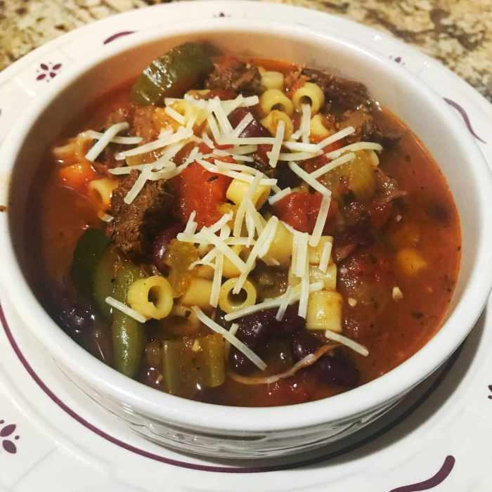 Hearty minestrone soup instant pot