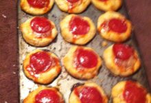 Easy pepperoni pizza muffins