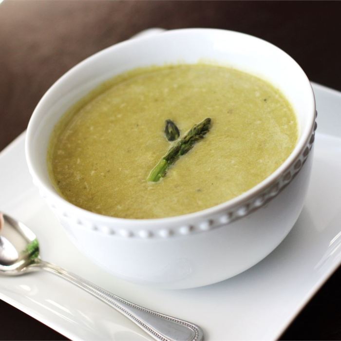 Cream of asparagus soup i