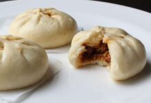 Steamed barbecue pork buns