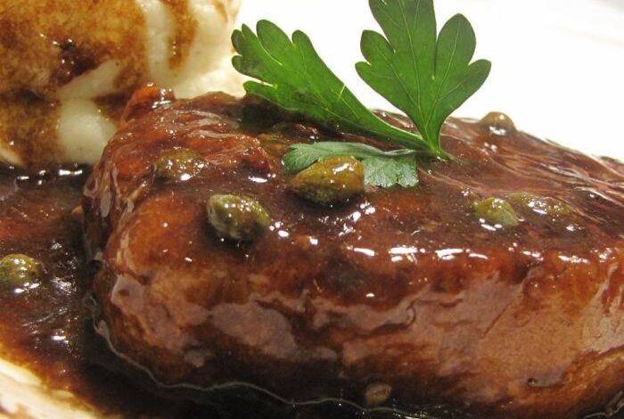 Pork medallions with balsamic vinegar and capers