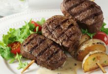 Beef medallions with caramelized pan sauce