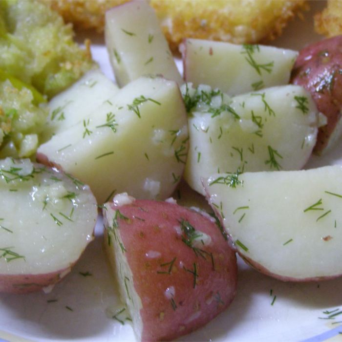 Garlic dill new potatoes