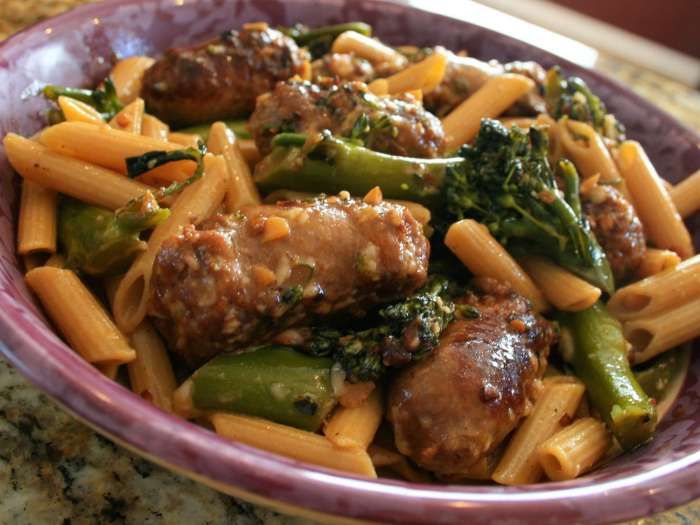 Penne with sausage and broccoli rabe