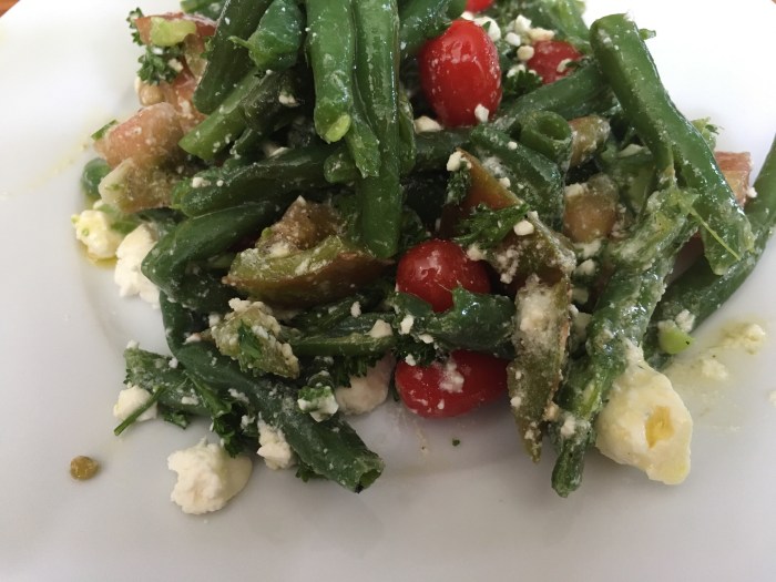 Greek green bean salad with feta and tomatoes