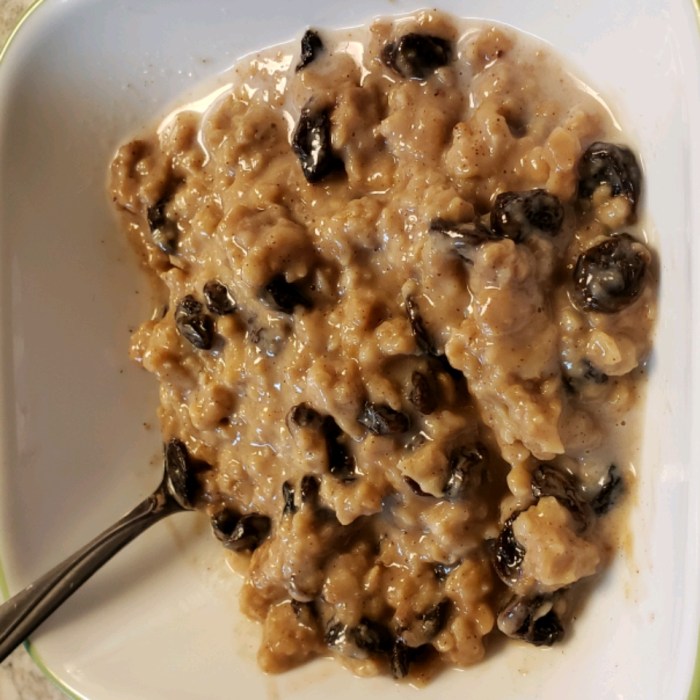 Overnight slow cooker oatmeal