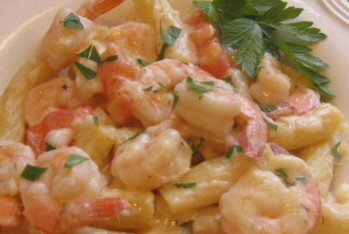 Garlic shrimp pasta bake
