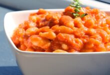 Tuscan white beans in tomato sauce