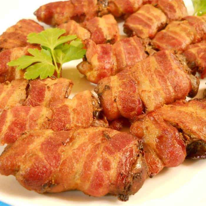 Bacon wrapped chicken in the oven