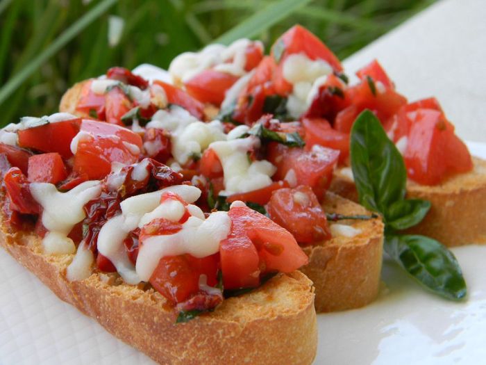 Healthier double tomato bruschetta