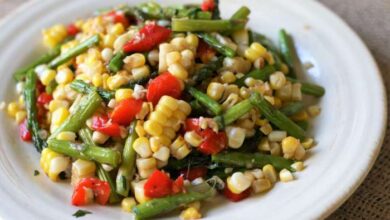 Summer corn salad with asparagus