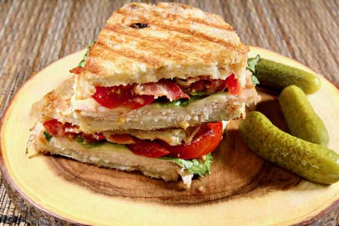 Best blt chicken panini