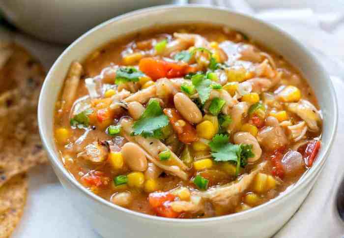 White bean chicken chili