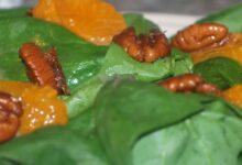 Spicy mandarin spinach salad