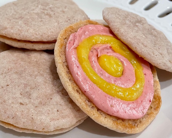 Chewy strawberry sugar cookies
