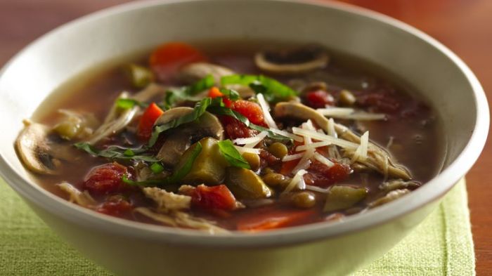 Slow cooker chicken and lentil soup