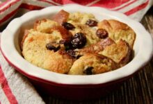 Hawaiian roll bread pudding