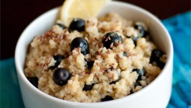 Blueberry lemon breakfast quinoa