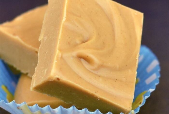 Easy two ingredient peanut butter fudge