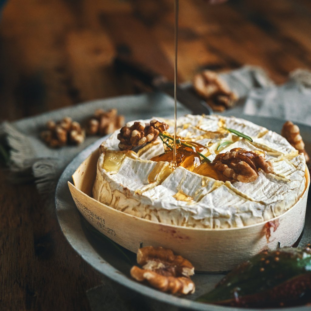 Air fried raspberry brie bites