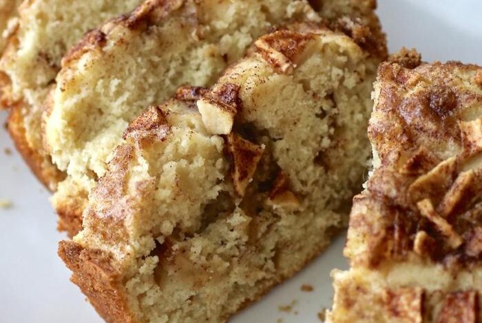 Apple cinnamon white cake